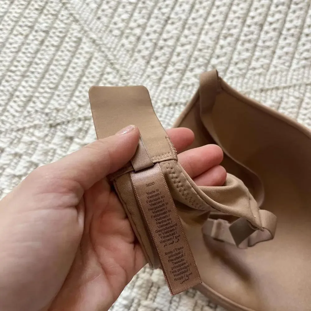 SOLD!!! Skims Fits Everybody T-shirt Bra - Picture 4 of 5